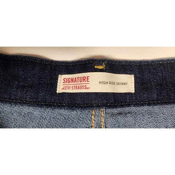 Signature Levi Strauss High Rise Skinny Blue Denim Jeans Size 8/29W - Picture 6 of 7